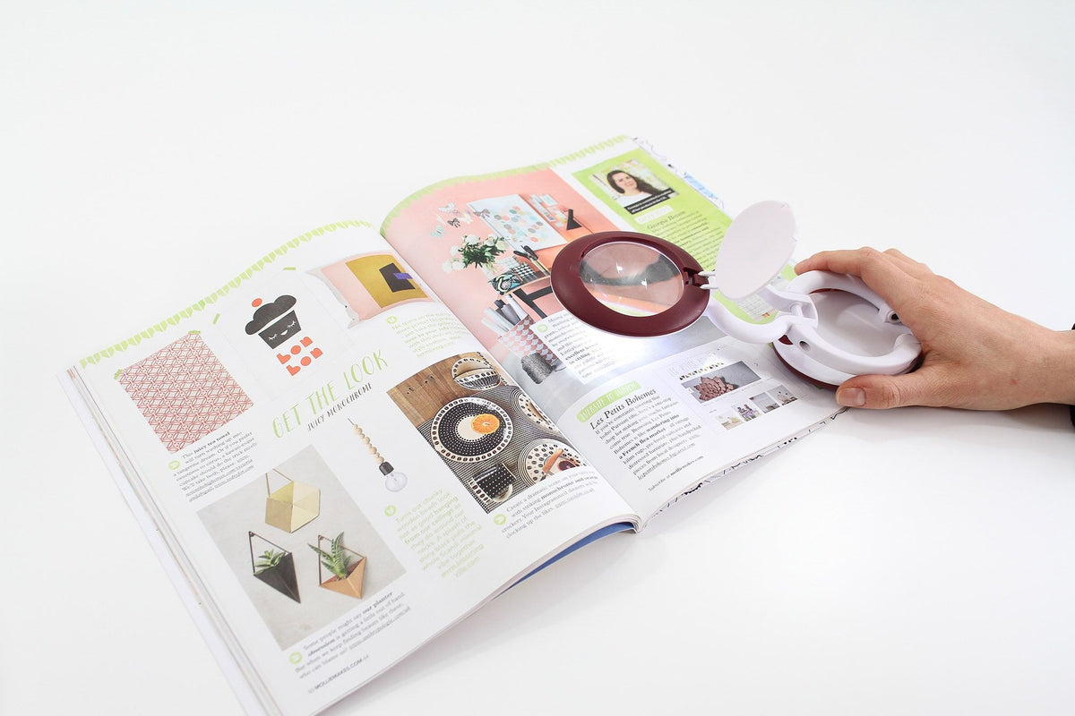 Daylight Yoyo Magnifier Table Lamp