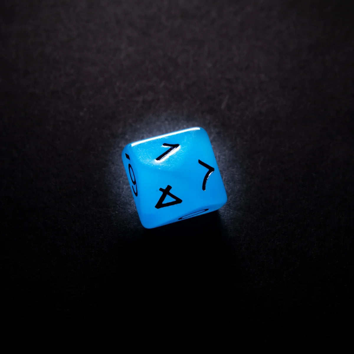 Gamegenic RPG Dice Set - Glow Series - Icy Crumbs