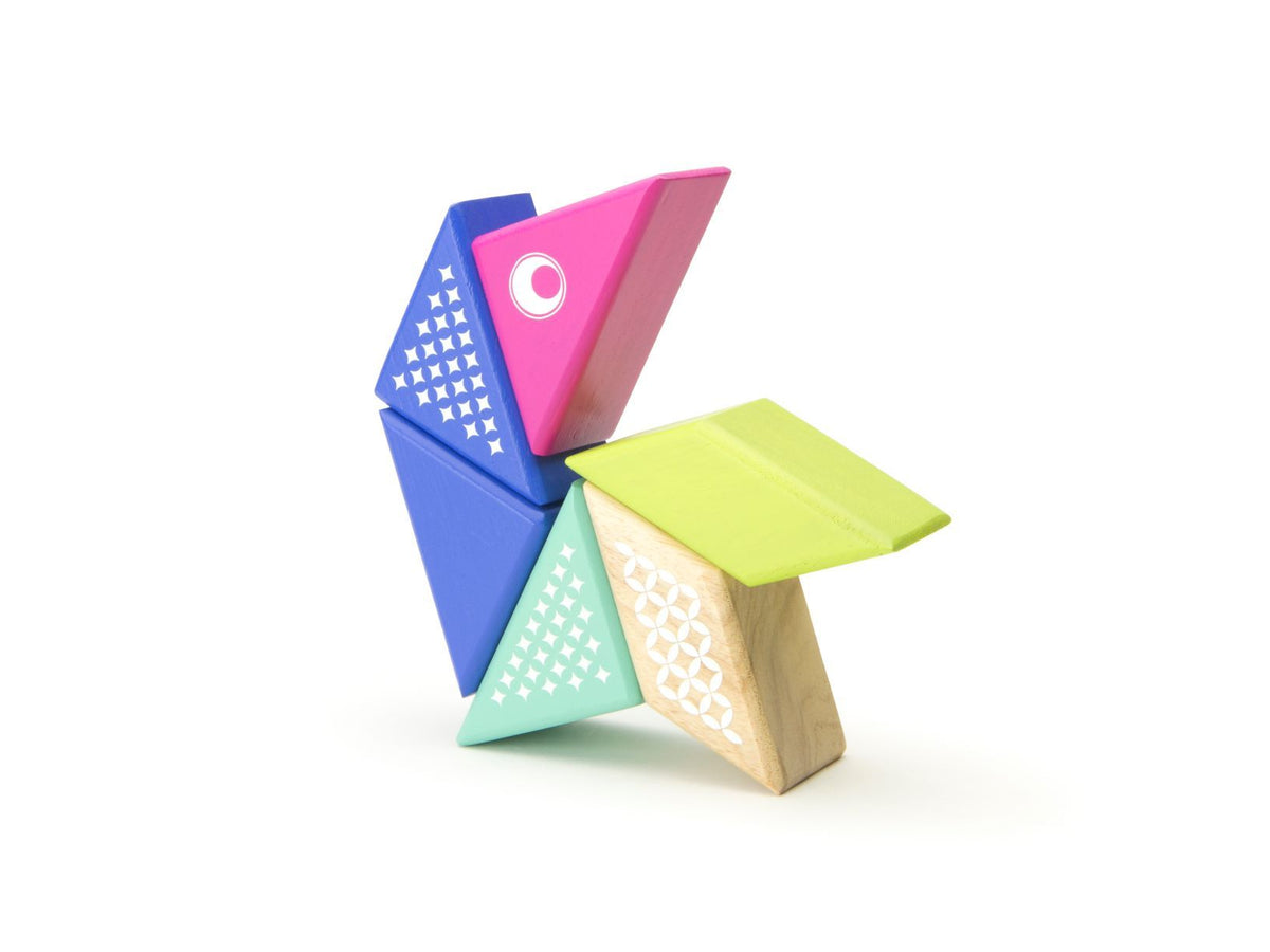 Tegu Magnetic Wooden Blocks - Travel Pals - Hummingbird