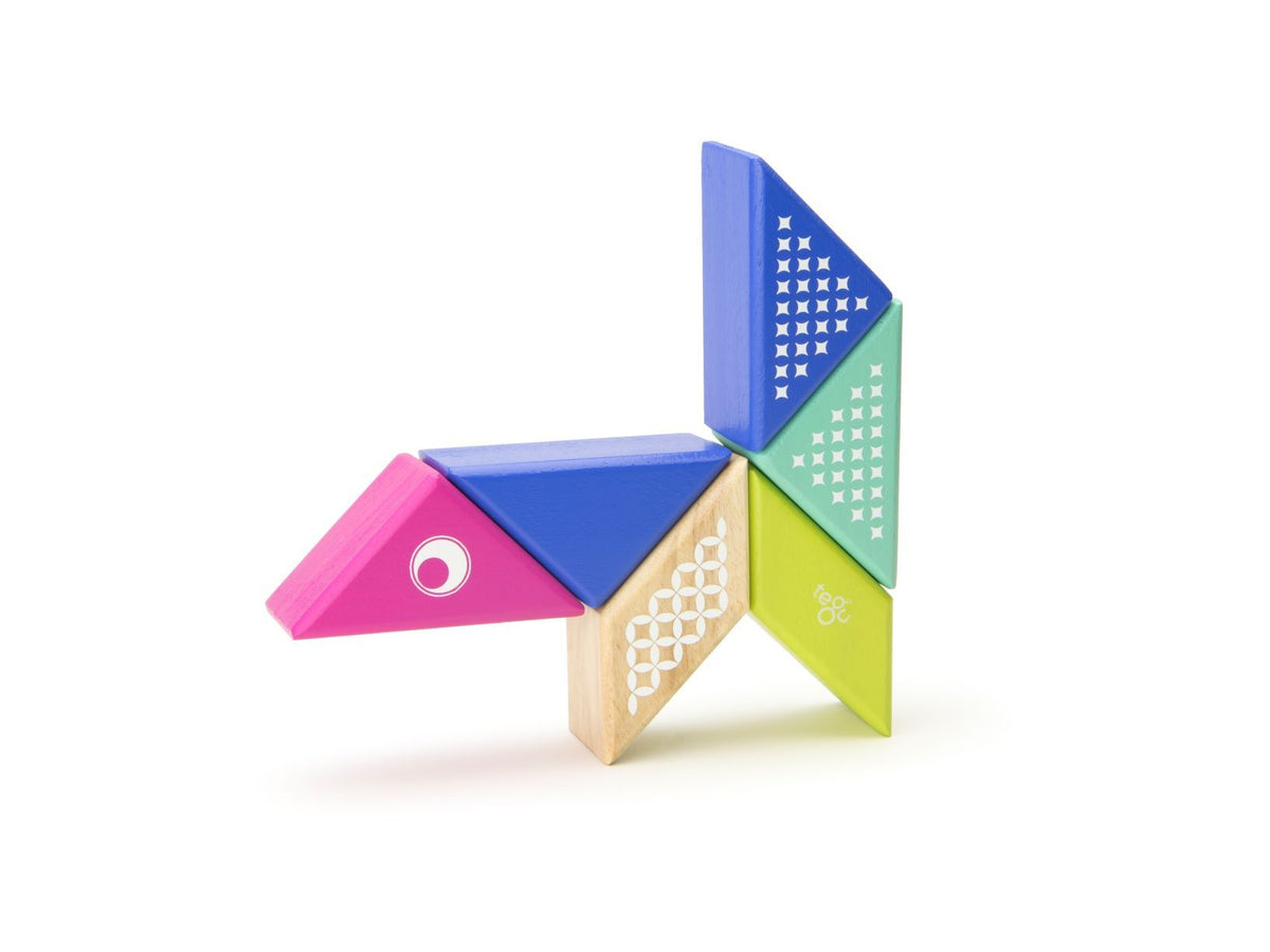 Tegu Magnetic Wooden Blocks - Travel Pals - Hummingbird
