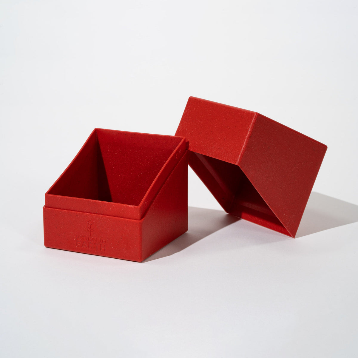 Ultimate Guard Boulder 100+ Return to Earth Deck Box - Red