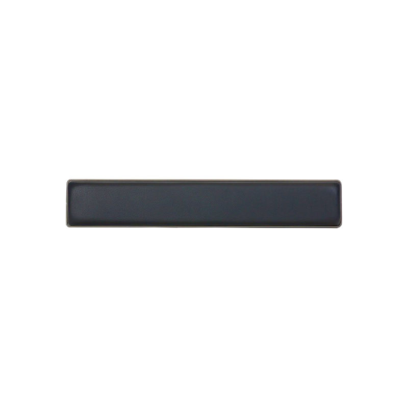 Azio Retro Palm Rest Black