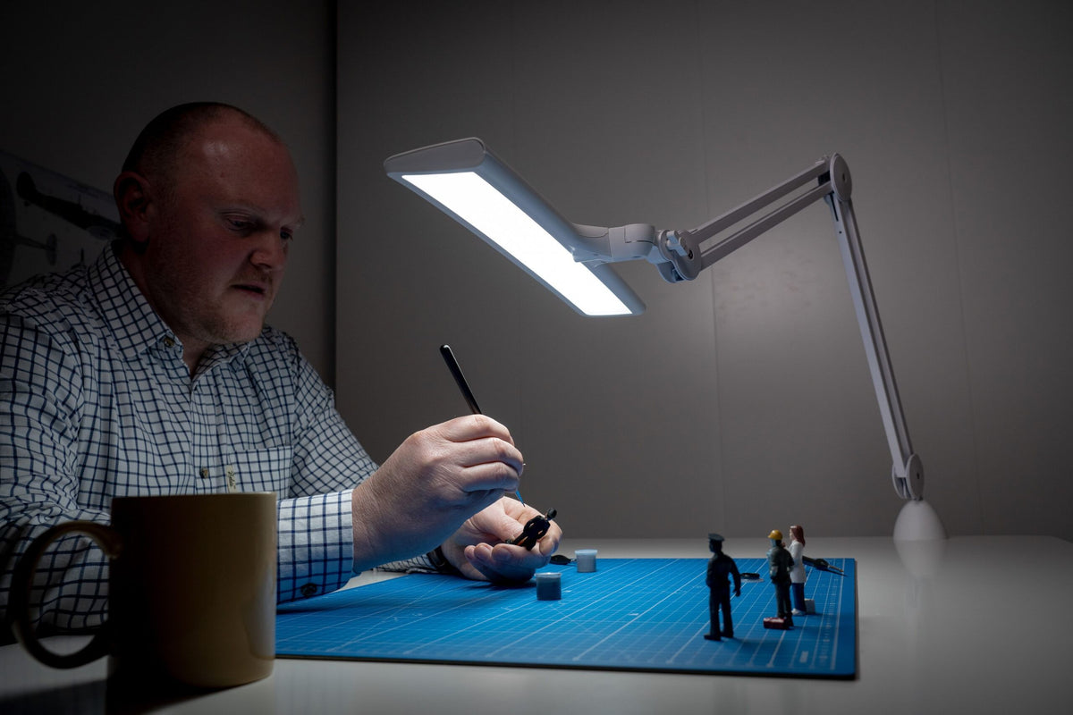 Daylight Lumi Task Lamp