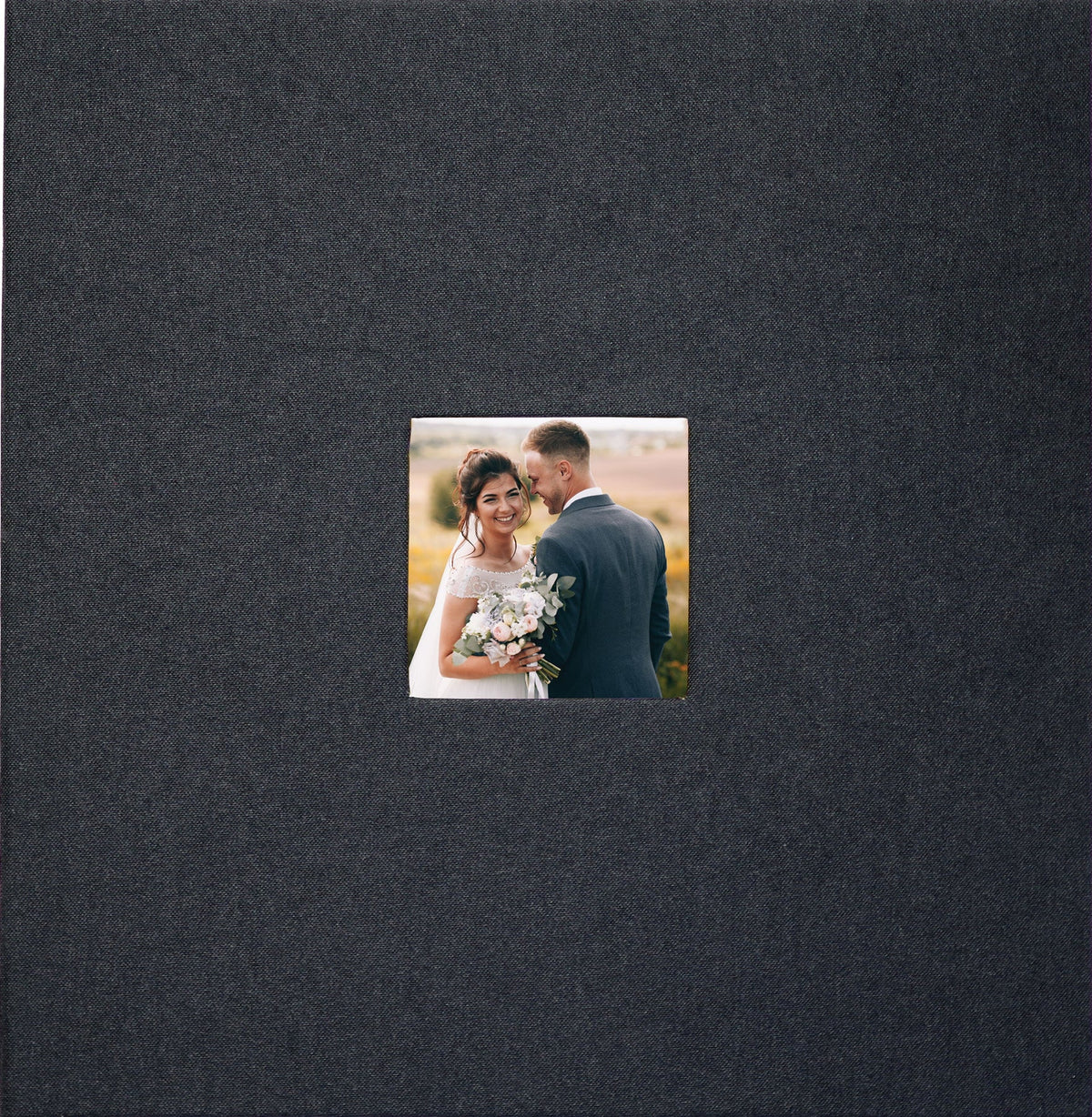 Black Linen Photo Album (40 Self-Adhesive Pages) (Peter Pauper Press)