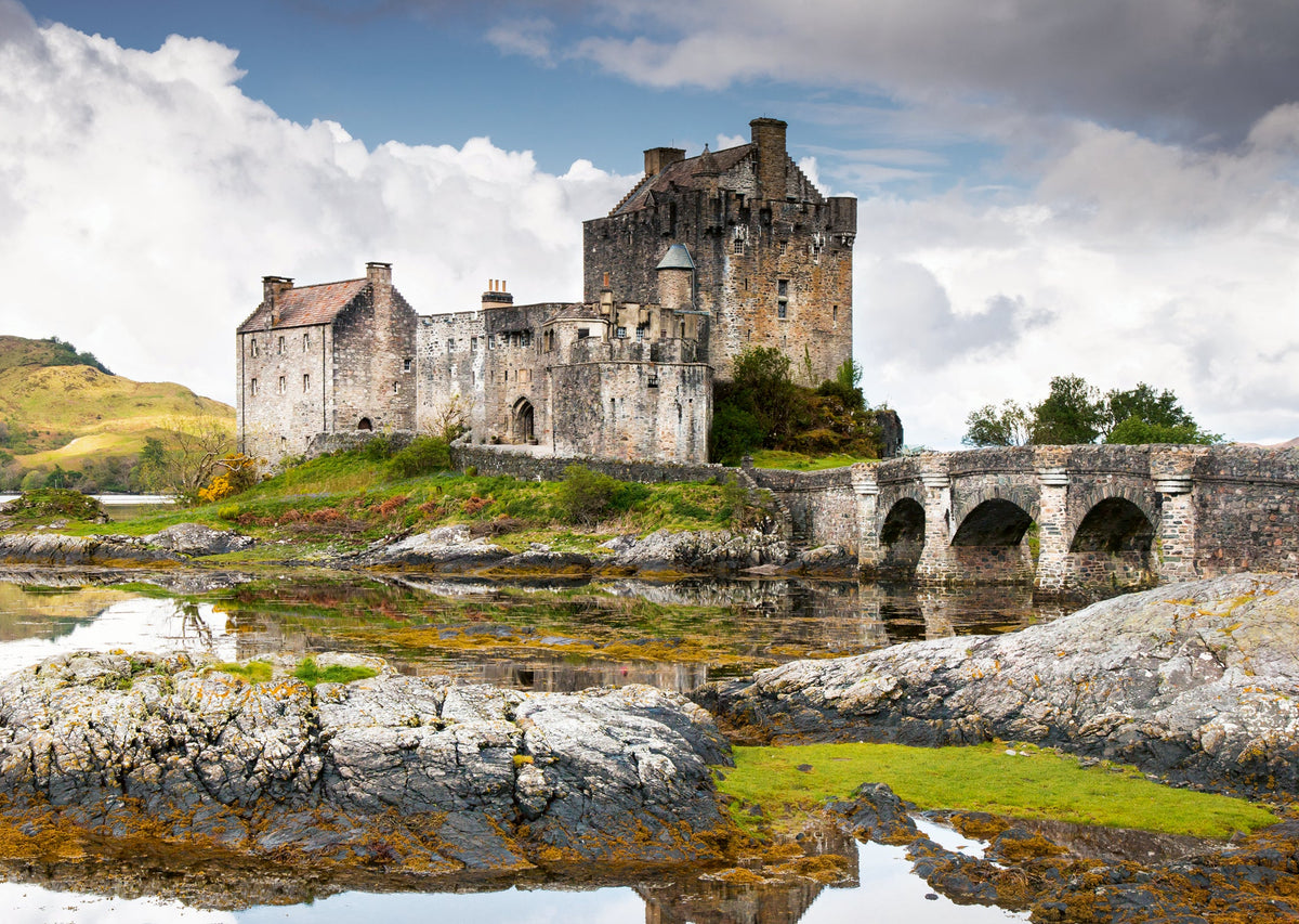 Beautiful Castles: Eilean Donan Castle, Scotland 1000pc [Ravensburger Puzzle]