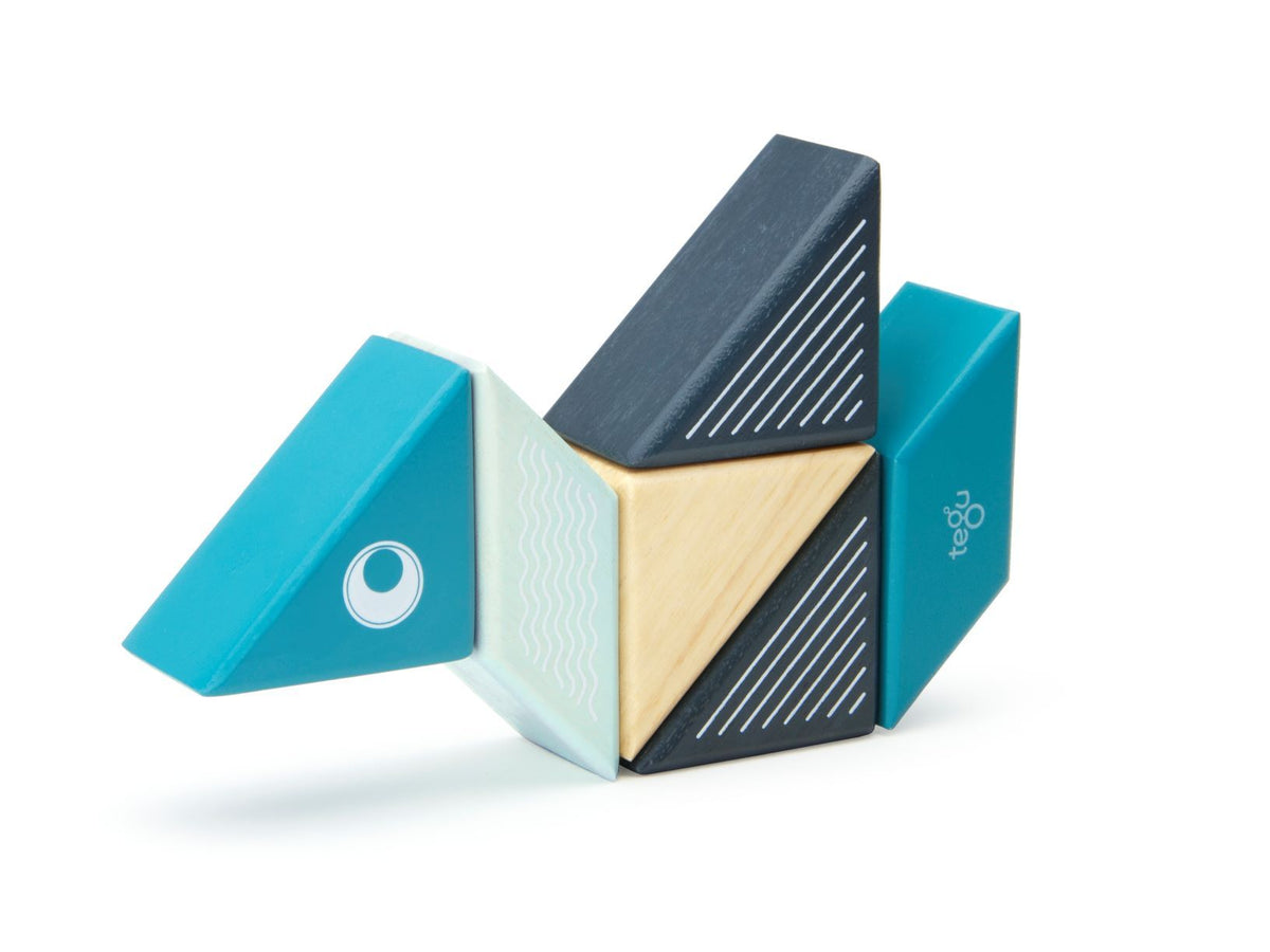 Tegu Magnetic Wooden Blocks - Travel Pals - Whale